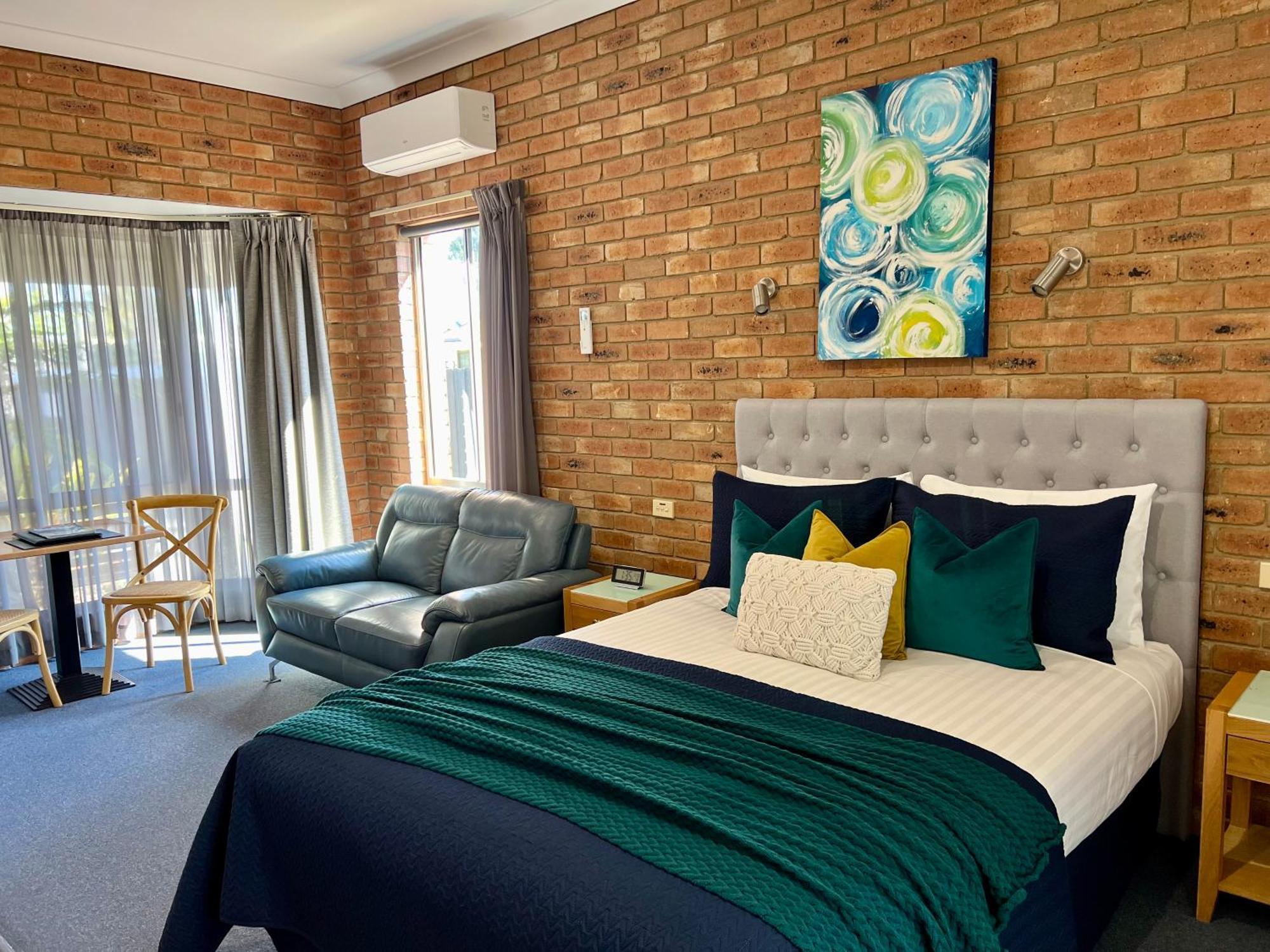 Coastal Waters Motor Inn Lakes Entrance Exteriör bild