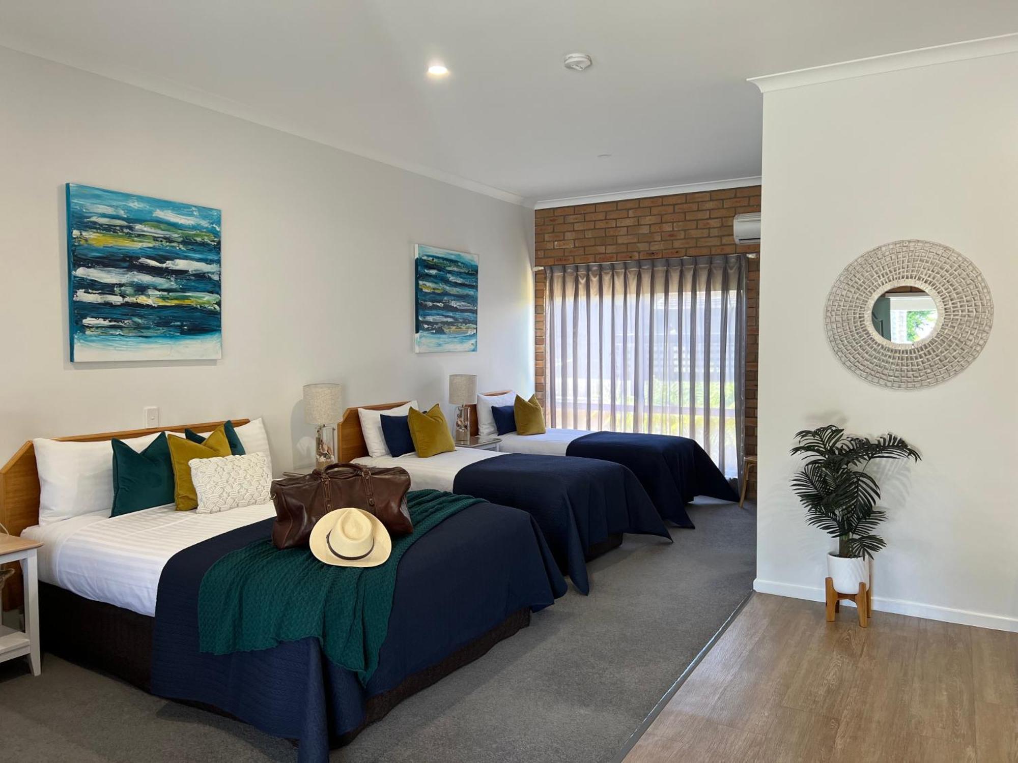 Coastal Waters Motor Inn Lakes Entrance Exteriör bild