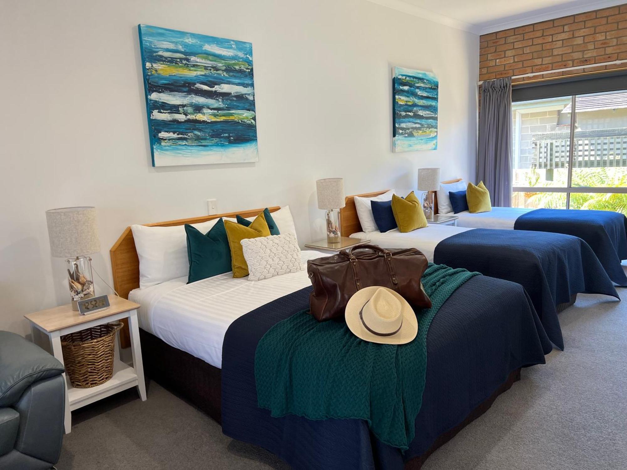 Coastal Waters Motor Inn Lakes Entrance Exteriör bild